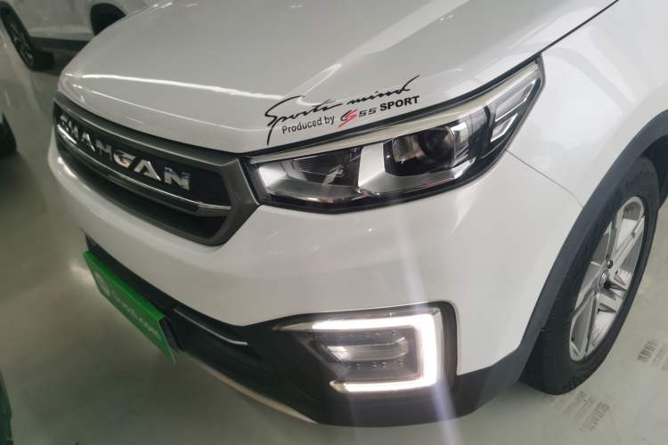 Used CHANGAN CS55 2017 1.5T Automatic Colorful Edition Left Front Headlight