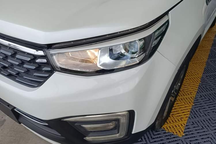 Used CHANGAN CS55 2017 1.5T Automatic Colorful Edition Left Front Headlight