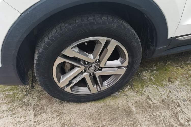 Used CHANGAN CS55 2017 1.5T Manual Colorful Edition Left Front Wheel Hub