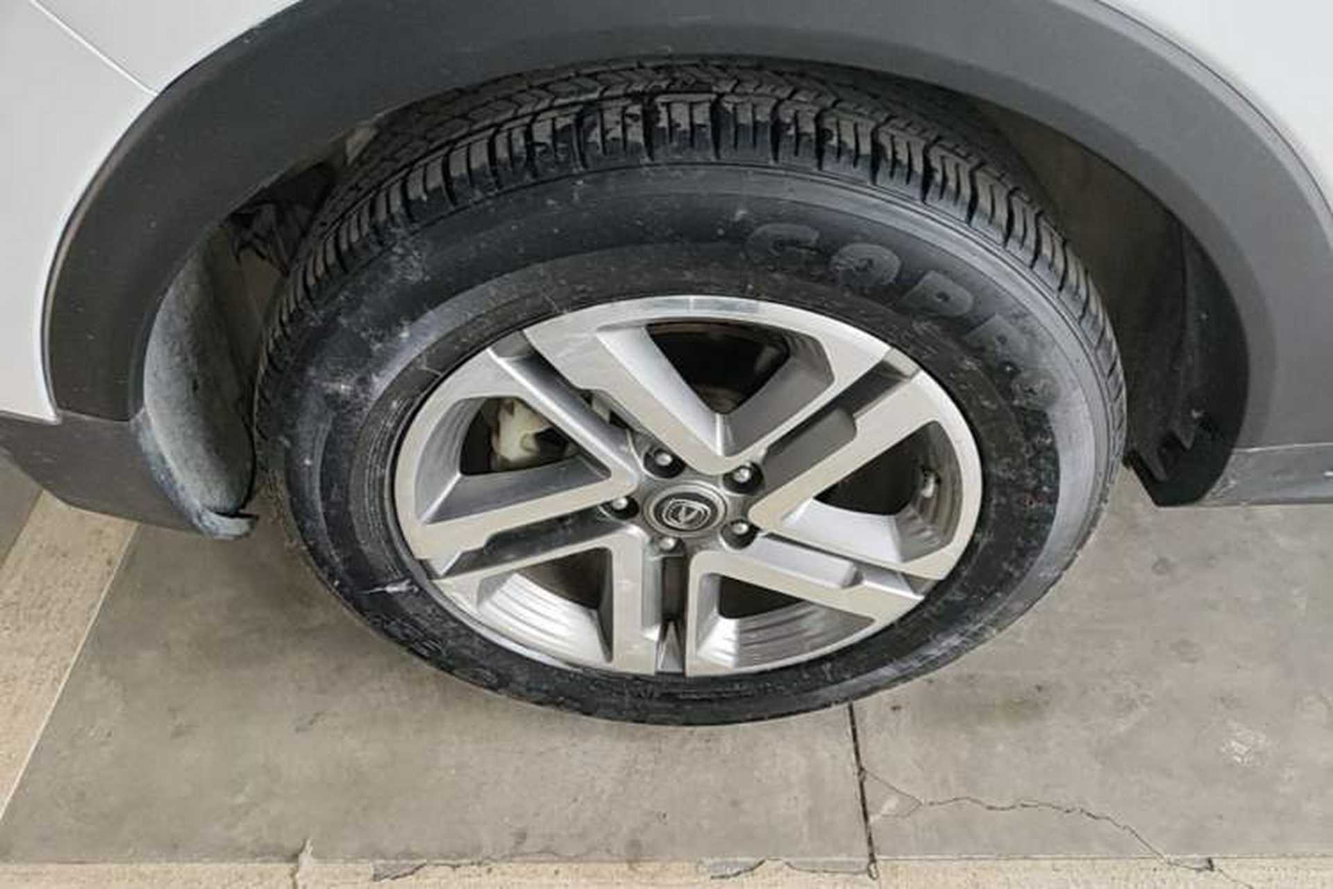 Used CHANGAN CS55 2017 1.5T Automatic Colorful Edition Left Front Wheel Hub