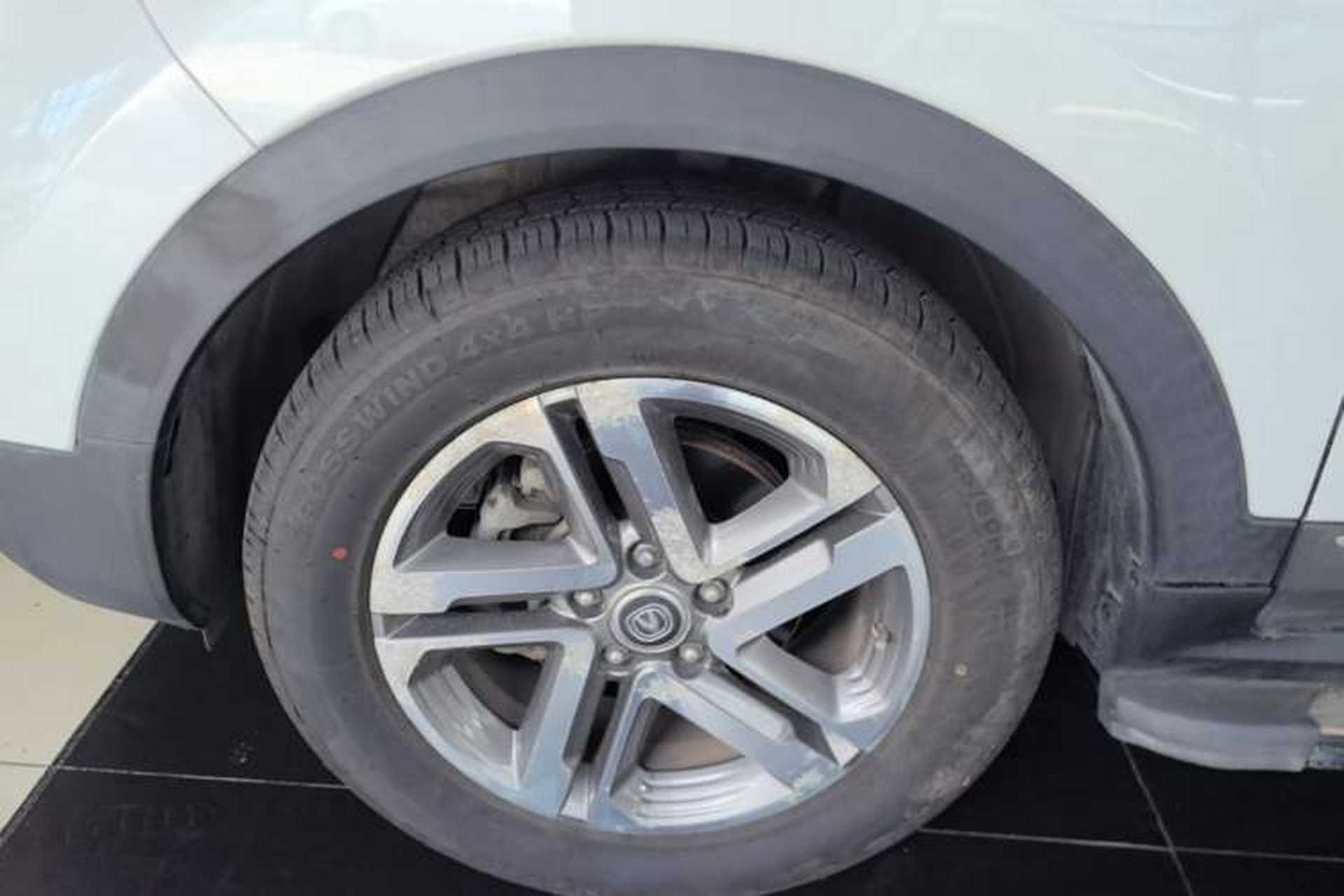 Used CHANGAN CS55 2017 1.5T Automatic Colorful Edition Left Front Wheel Hub