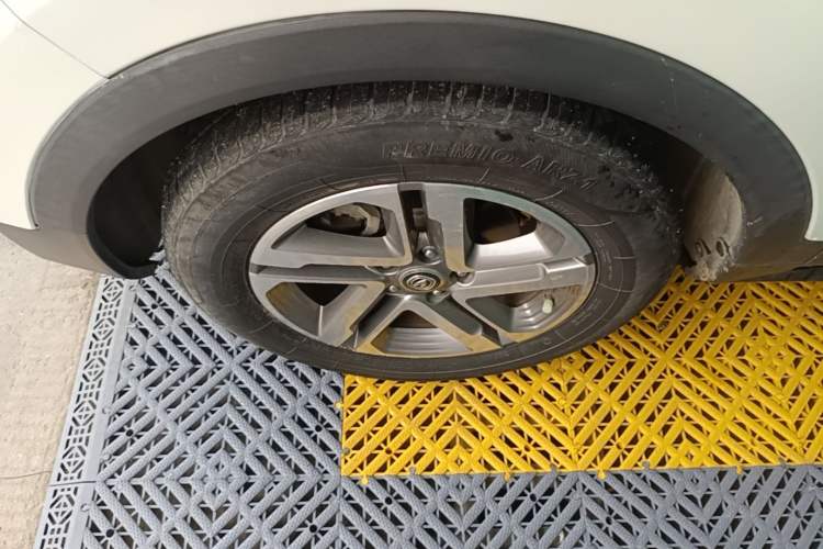 Used CHANGAN CS55 2017 1.5T Automatic Colorful Edition Left Front Wheel Hub