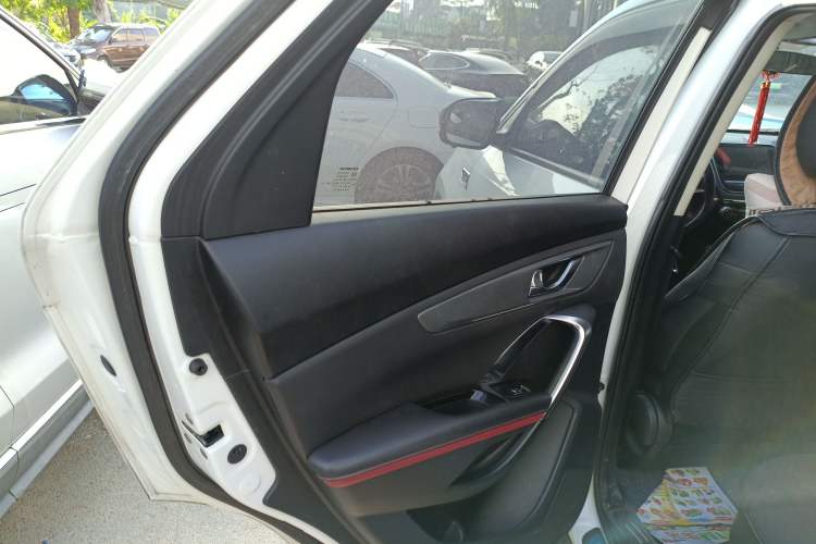 Used CHANGAN CS55 2017 1.5T Manual Colorful Edition Left Rear Door Interior