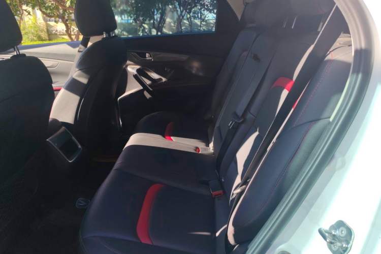 Used CHANGAN CS55 2017 1.5T Automatic Colorful Edition Left Rear Seat