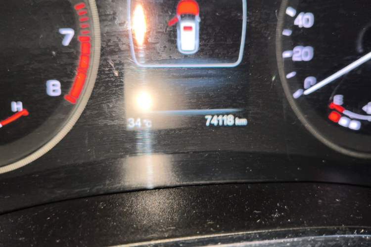 Used CHANGAN CS55 2017 1.5T Manual Xuan Dong Model Odometer Close Up