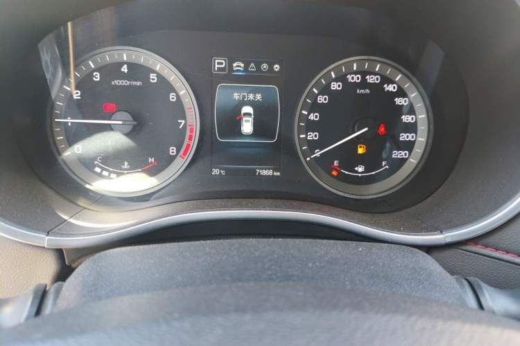 Used CHANGAN CS55 2017 1.5T Automatic Xuan Dong Model Odometer Close Up