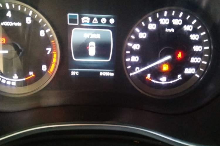 Used CHANGAN CS55 2017 1.5T Manual Colorful Edition Odometer Close Up