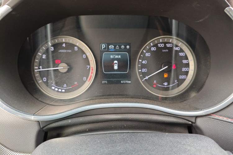 Used CHANGAN CS55 2017 1.5T Automatic Colorful Edition Odometer Close Up
