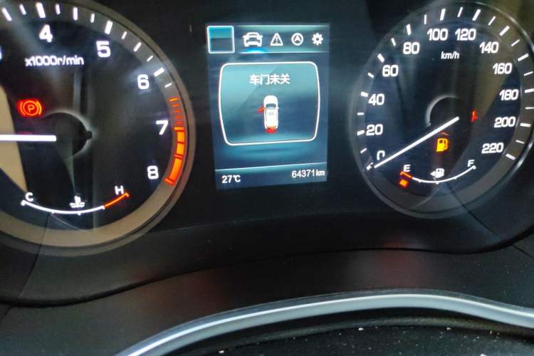 Used CHANGAN CS55 2017 1.5T Manual Colorful Edition Odometer Close Up
