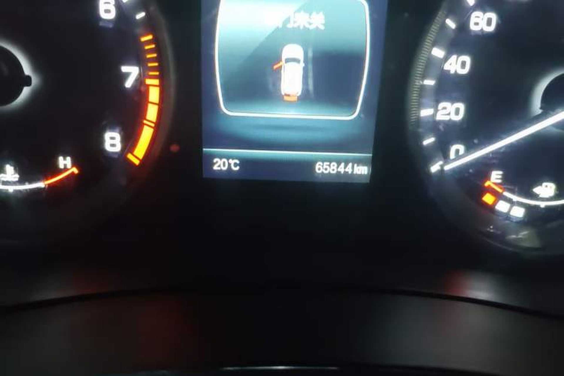 Used CHANGAN CS55 2017 1.5T Automatic Colorful Edition Odometer Close Up
