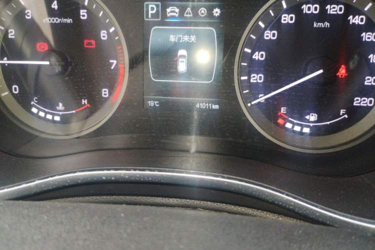 Used CHANGAN CS55 2017 1.5T Automatic Colorful Edition Odometer Close Up