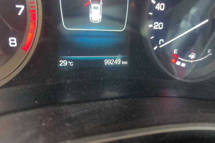 Used CHANGAN CS55 2017 1.5T Manual Xuan Dong Model Odometer Close Up
