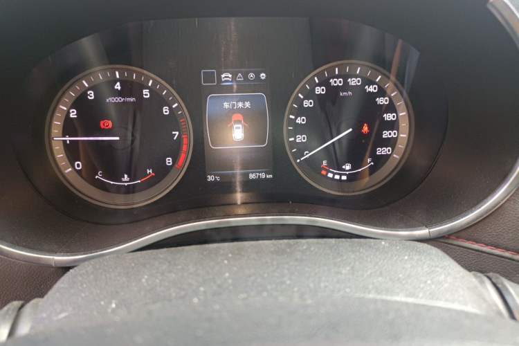 Used CHANGAN CS55 2017 1.5T Manual Xuan Dong Model Odometer Close Up