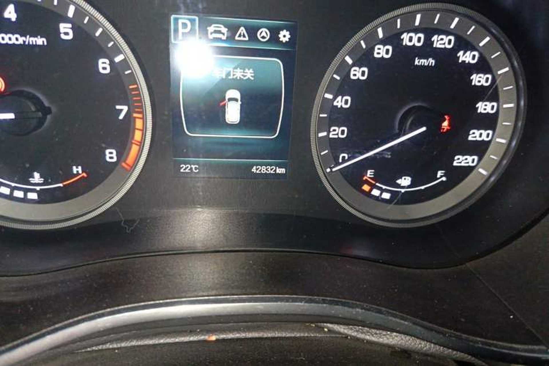 Used CHANGAN CS55 2017 1.5T Automatic Colorful Edition Odometer Close Up