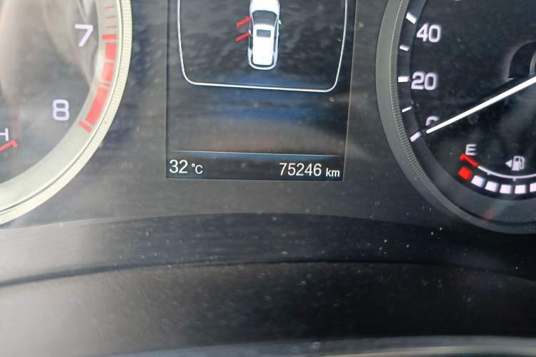 Used CHANGAN CS55 2017 1.5T Manual Xuan Dong Model Odometer Close Up
