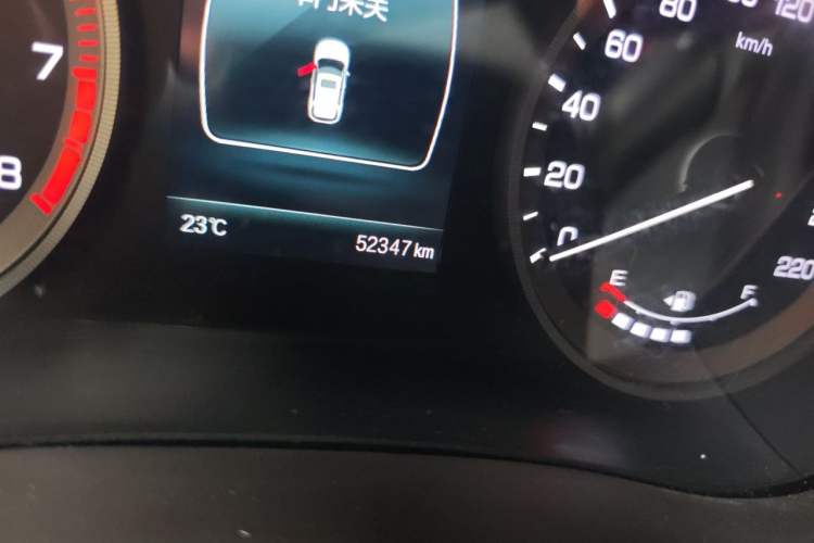 Used CHANGAN CS55 2017 1.5T Automatic Colorful Edition Odometer Close Up