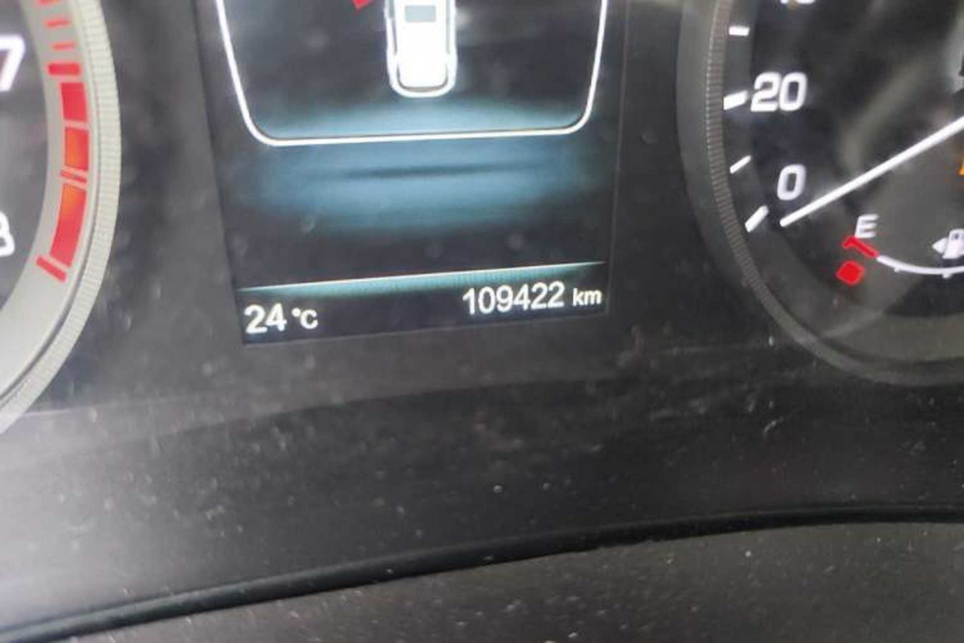 Used CHANGAN CS55 2017 1.5T Manual Xuan Dong Model Odometer Close Up