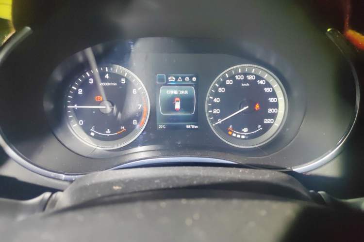 Used CHANGAN CS55 2017 1.5T Manual Colorful Edition Odometer Close Up