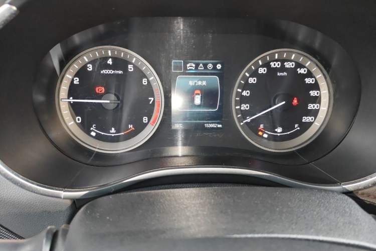 Used CHANGAN CS55 2017 1.5T Manual Colorful Edition Odometer Close Up