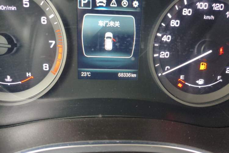 Used CHANGAN CS55 2017 1.5T Automatic Colorful Edition Odometer Close Up