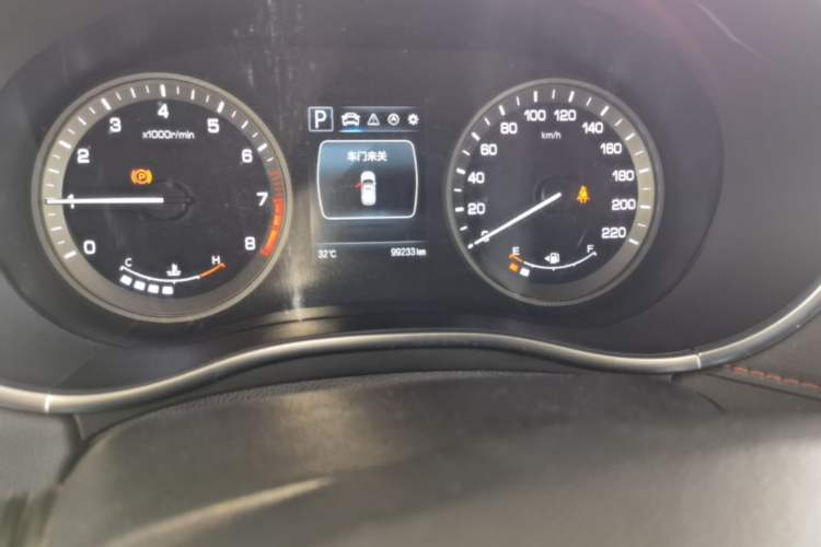 Used CHANGAN CS55 2017 1.5T Automatic Colorful Edition Odometer Close Up