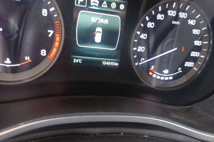 Used CHANGAN CS55 2017 1.5T Automatic Colorful Edition Odometer Close Up