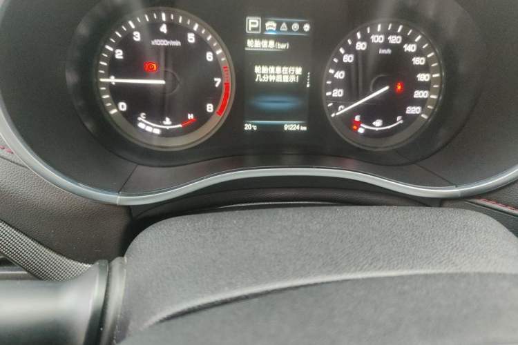 Used CHANGAN CS55 2017 1.5T Automatic Xuan Dong Model Odometer Close Up