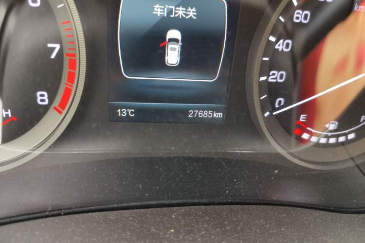 Used CHANGAN CS55 2017 1.5T Manual Colorful Edition Odometer Close Up
