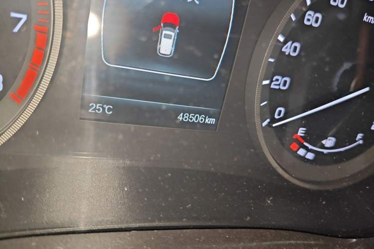 Used CHANGAN CS55 2017 1.5T Manual Colorful Edition Odometer Close Up