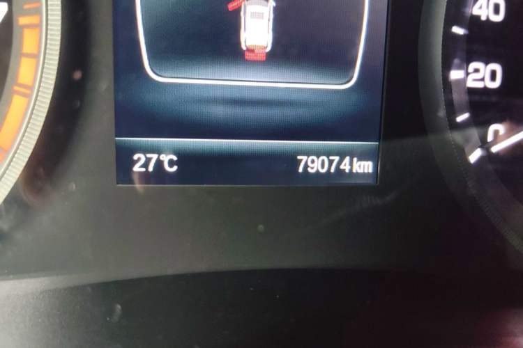 Used CHANGAN CS55 2017 1.5T Manual Colorful Edition Odometer Close Up