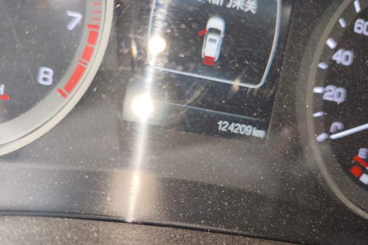 Used CHANGAN CS55 2017 1.5T Automatic Colorful Edition Odometer Close Up