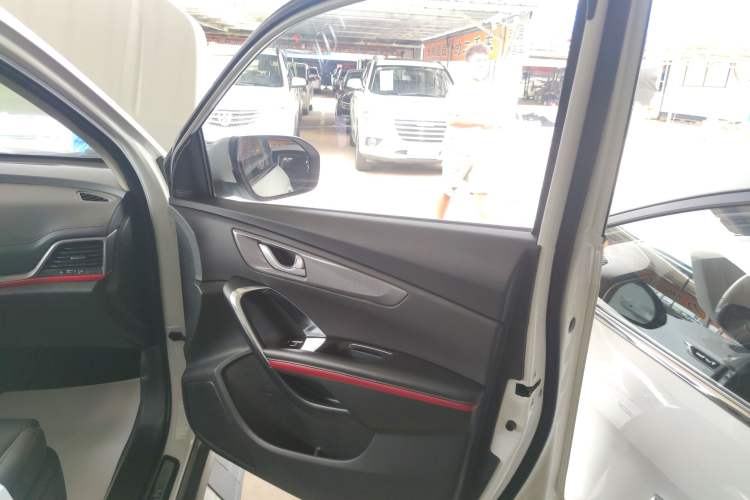 Used CHANGAN CS55 2017 1.5T Automatic Colorful Edition Right Front Door Interior