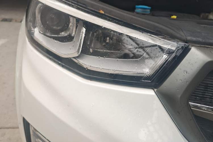 Used CHANGAN CS55 2017 1.5T Manual Ignition Model Right Front Headlight