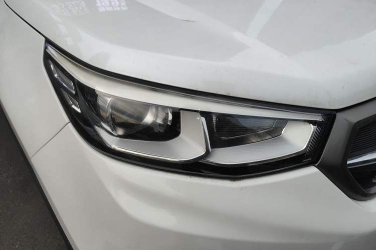 Used CHANGAN CS55 2017 1.5T Manual Colorful Edition Right Front Headlight