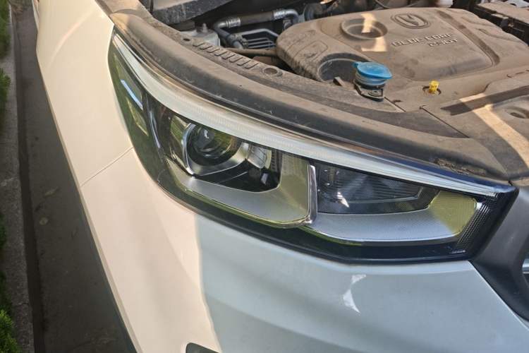 Used CHANGAN CS55 2017 1.5T Automatic Colorful Edition Right Front Headlight