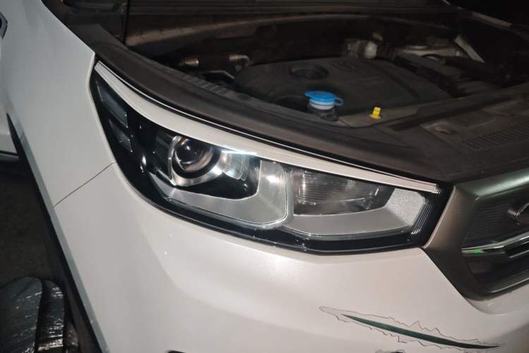 Used CHANGAN CS55 2017 1.5T Automatic Colorful Edition Right Front Headlight