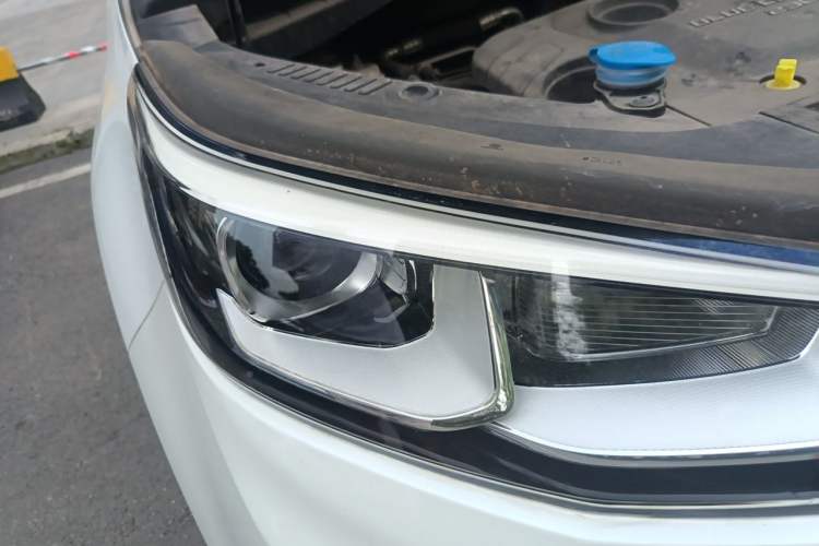 Used CHANGAN CS55 2017 1.5T Automatic Colorful Edition Right Front Headlight