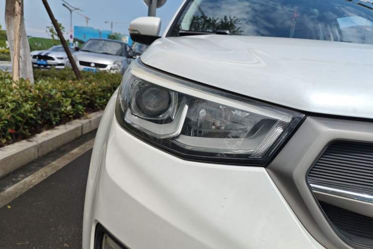 Used CHANGAN CS55 2017 1.5T Manual Colorful Edition Right Front Headlight