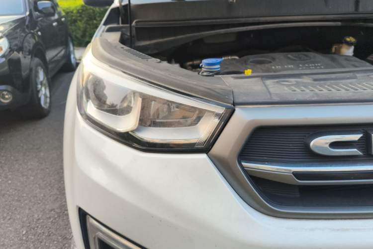 Used CHANGAN CS55 2017 1.5T Manual Colorful Edition Right Front Headlight