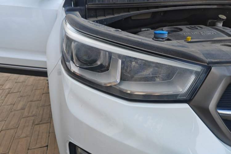 Used CHANGAN CS55 2017 1.5T Manual Colorful Edition Right Front Headlight