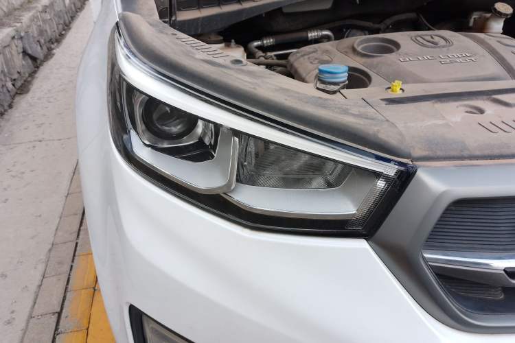 Used CHANGAN CS55 2017 1.5T Manual Colorful Edition Right Front Headlight