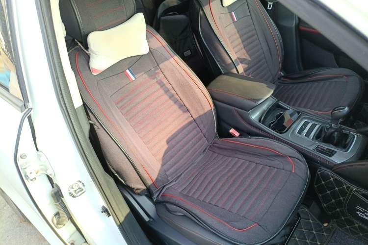 Used CHANGAN CS55 2017 1.5T Manual Colorful Edition Right Front Seat