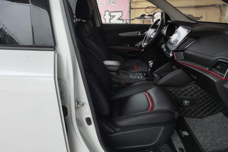 Used CHANGAN CS55 2017 1.5T Manual Colorful Edition Right Front Seat