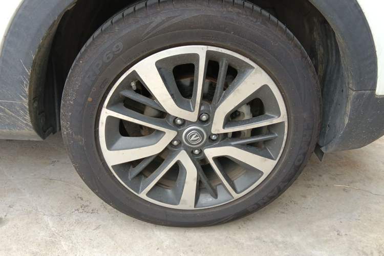 Used CHANGAN CS55 2017 1.5T Automatic Xuan Dong Model Right Front Wheel Hub