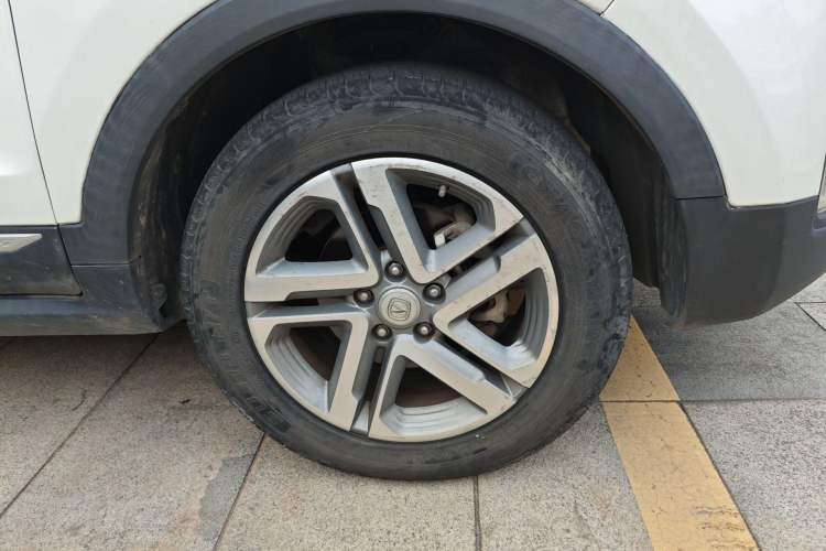 Used CHANGAN CS55 2017 1.5T Automatic Colorful Edition Right Front Wheel Hub