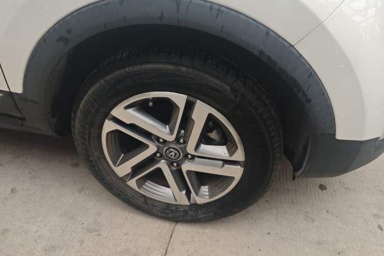 Used CHANGAN CS55 2017 1.5T Manual Ignition Model Right Front Wheel Hub