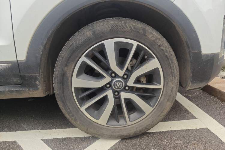 Used CHANGAN CS55 2017 1.5T Manual Xuan Dong Model Right Front Wheel Hub
