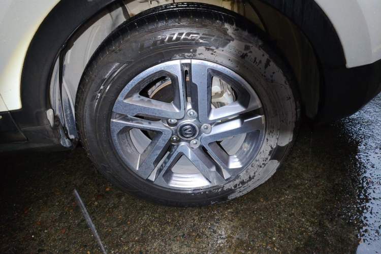 Used CHANGAN CS55 2017 1.5T Automatic Colorful Edition Right Front Wheel Hub