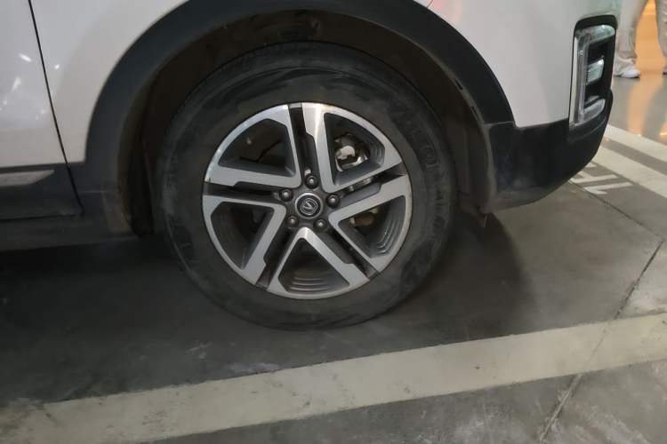 Used CHANGAN CS55 2017 1.5T Automatic Colorful Edition Right Front Wheel Hub