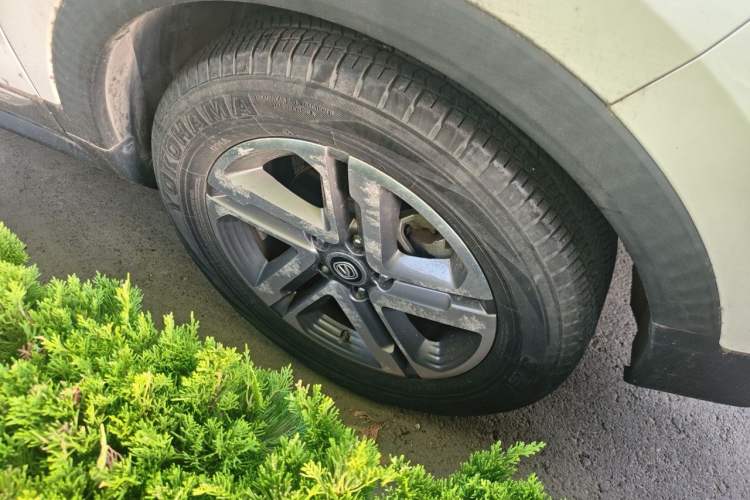 Used CHANGAN CS55 2017 1.5T Automatic Colorful Edition Right Front Wheel Hub